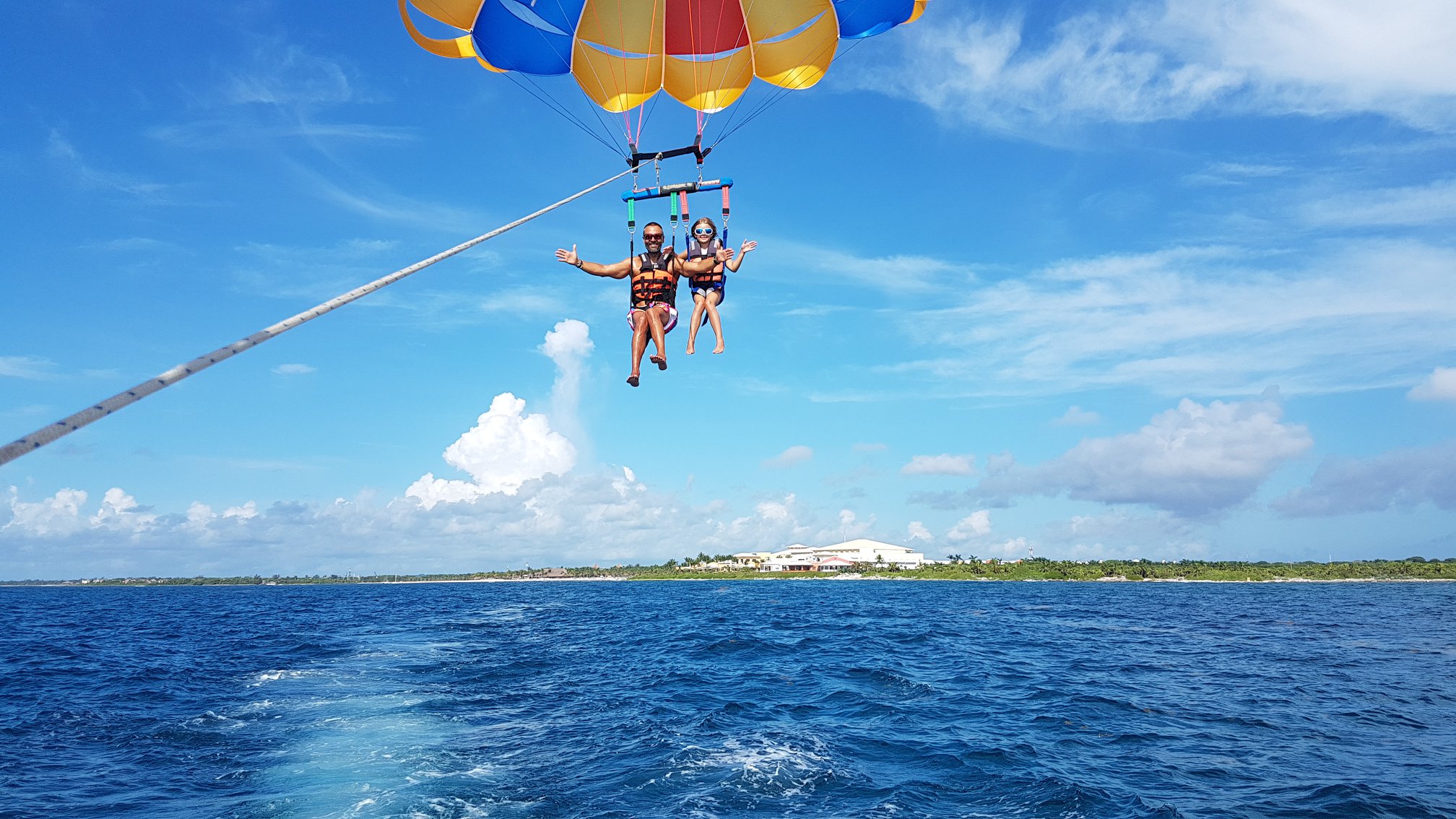 Parasailing en Playa del Carmen