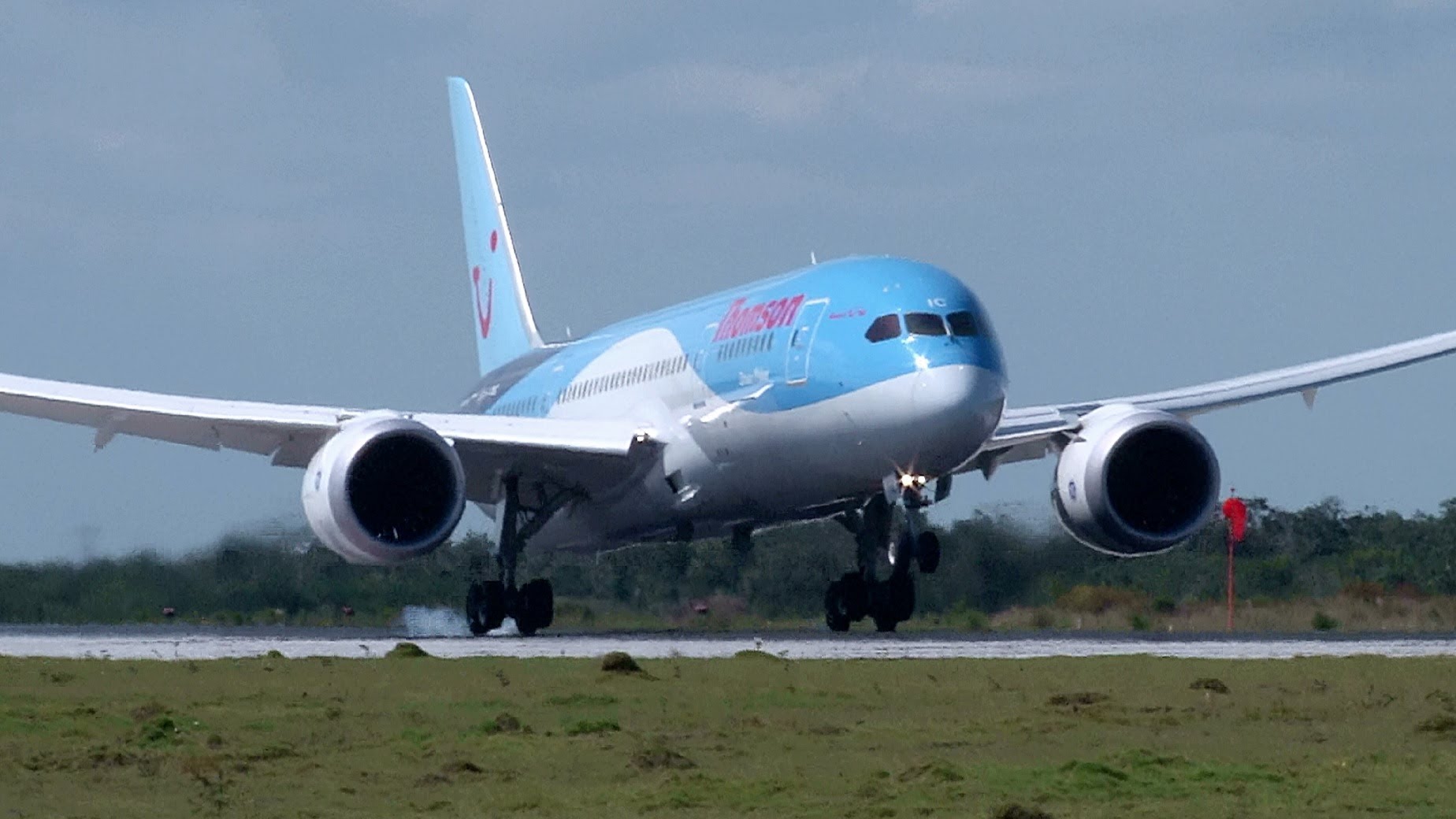 Cancun Flight Arrivals