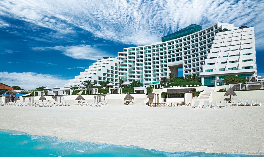 Cancun Airport to Live Aqua Cancun Beach Resort