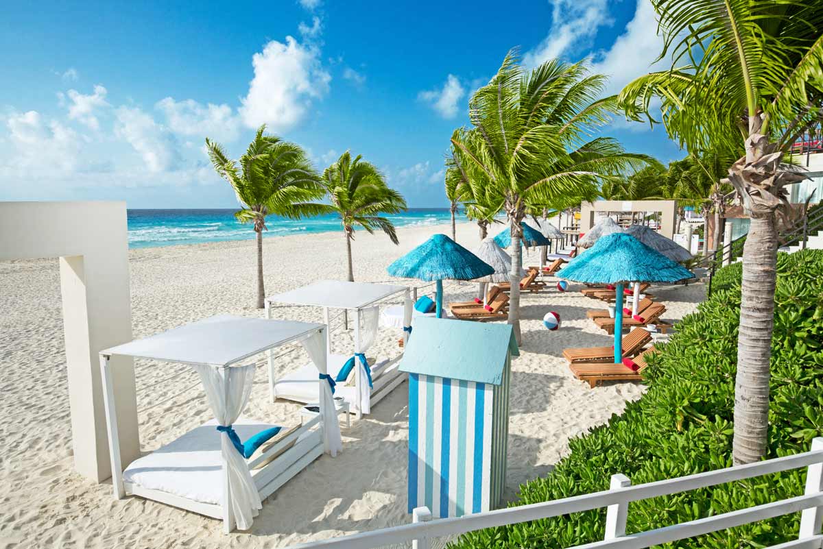 The Pyramid Cancun by Oasis