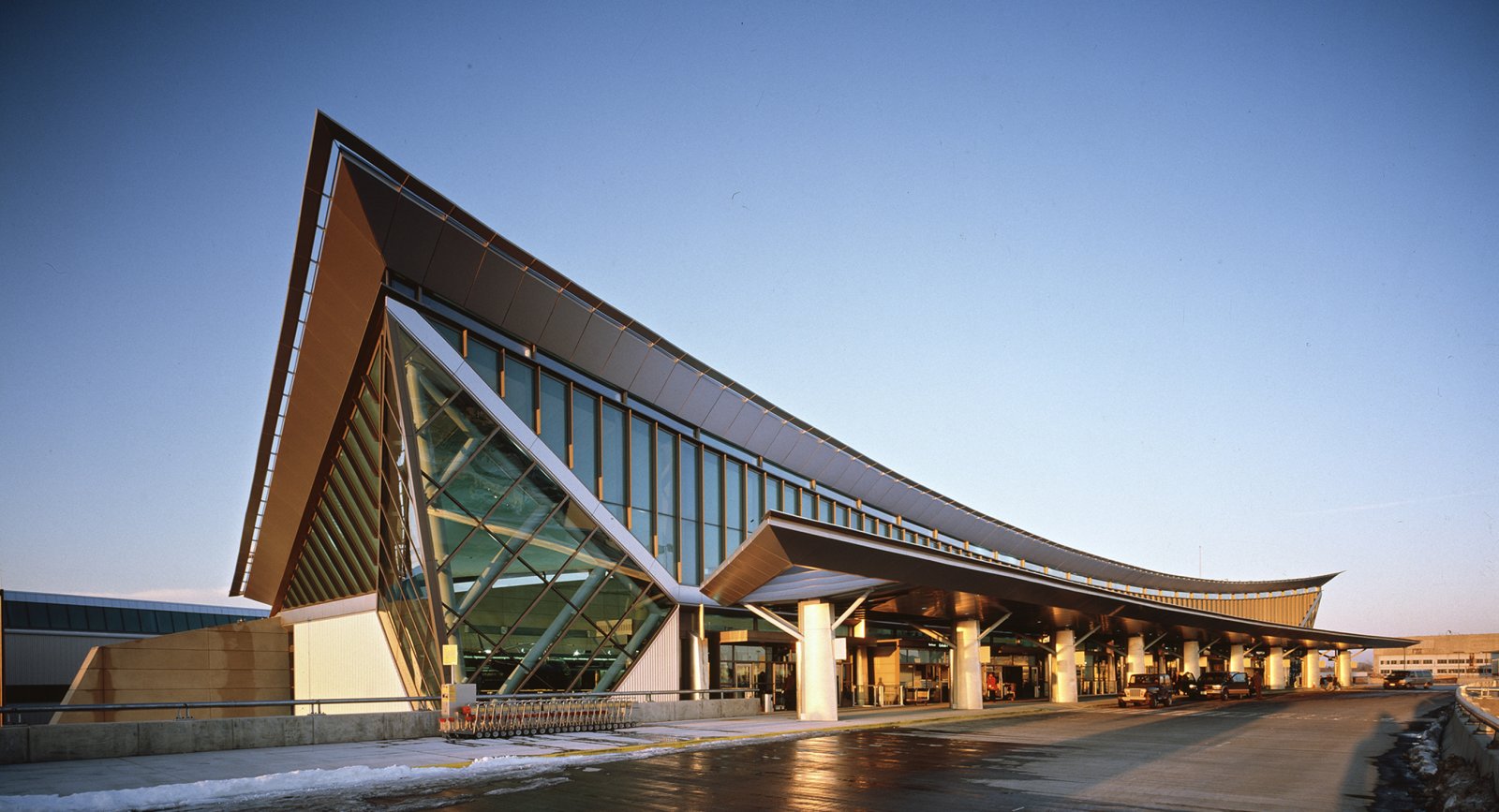 buffalo niagara international airport