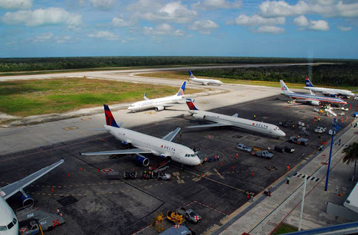 Introducir 37+ imagen aeropuerto de cancun cozumel