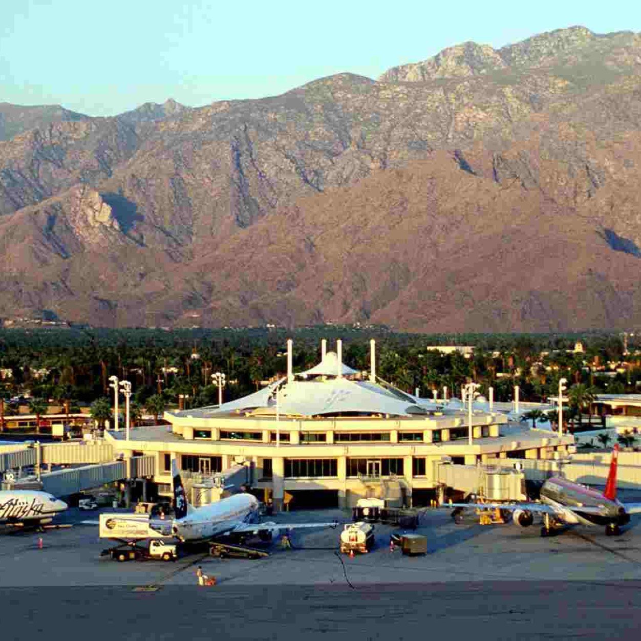 palm springs international airport