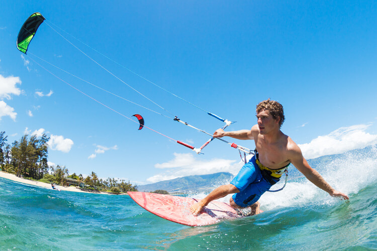 extreme activities cancun kitesurf