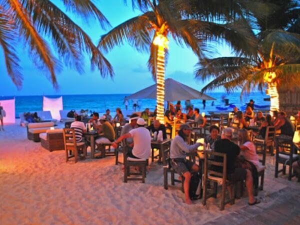 zenzi playa del carmen bars