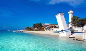 puerto morelos beach shore