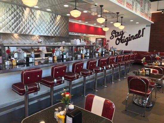 johnny rockets cancun airport