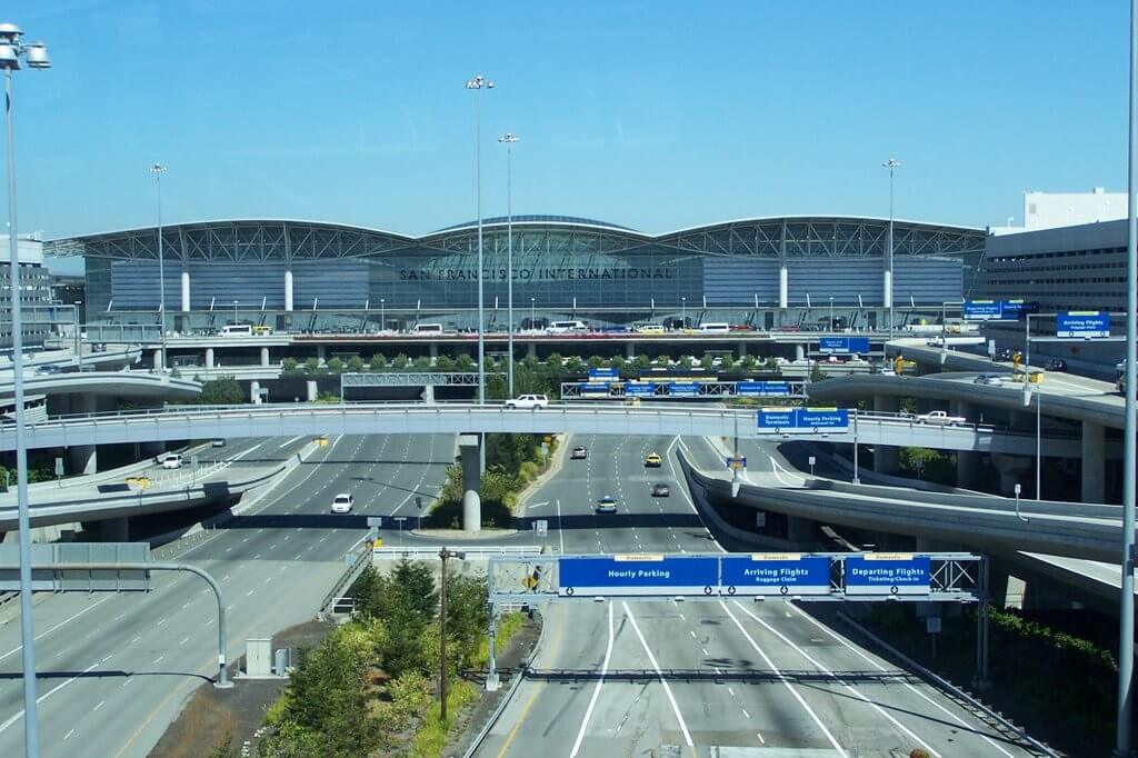 SFO offers tips for a smooth trip to the airport during the holidays