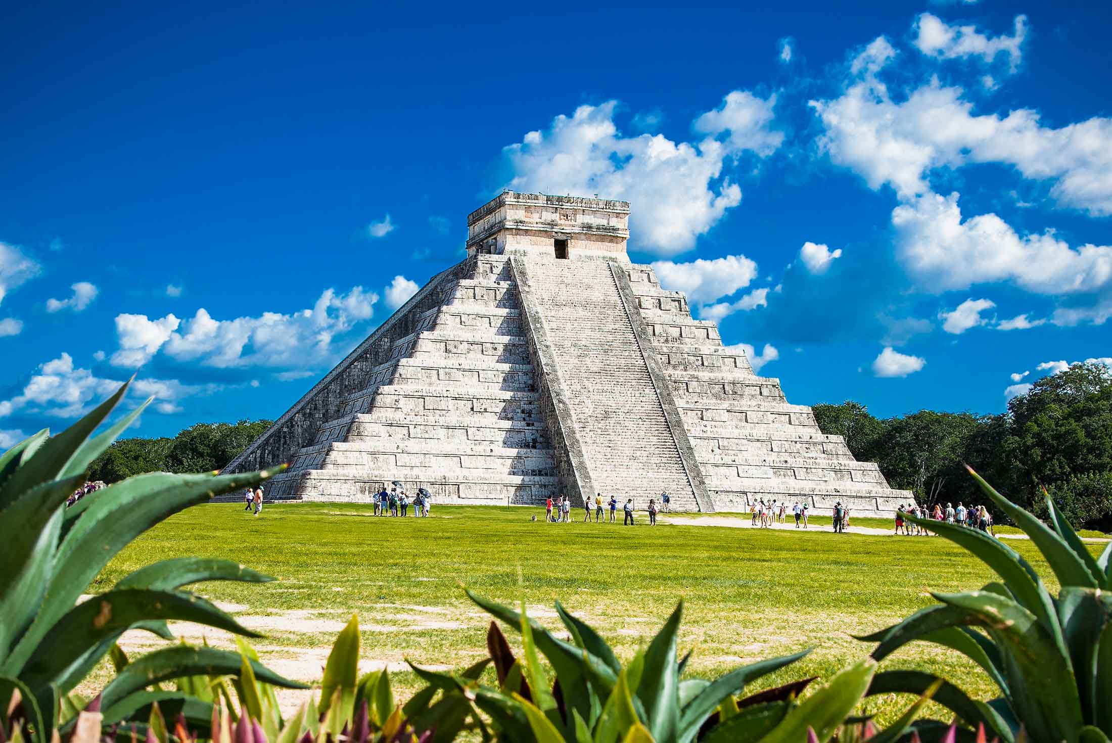 chichen itza from cancun airport