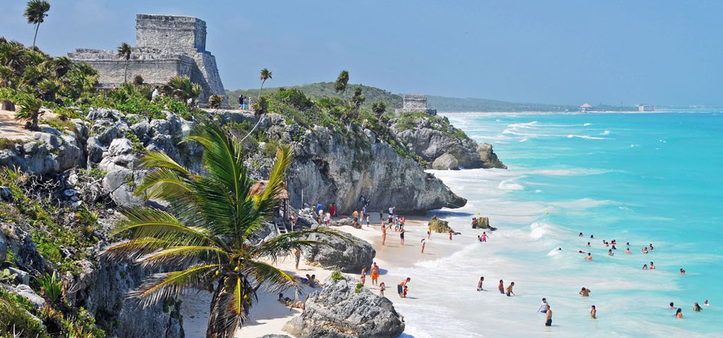 Tulum Archaeological Site Tour and Beach