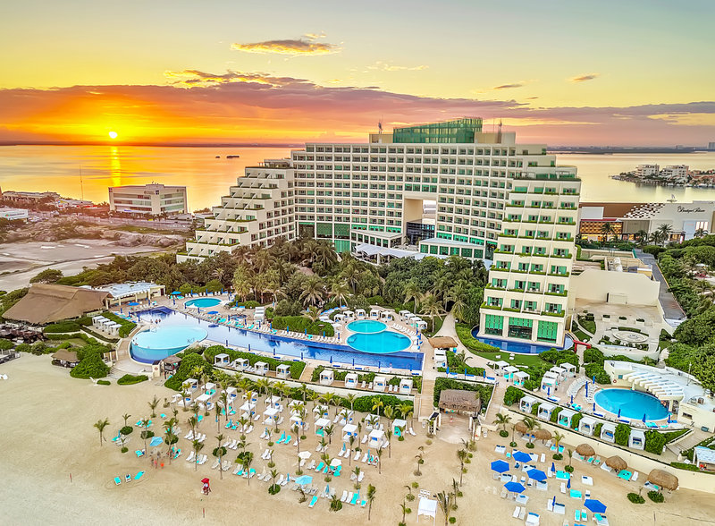 Live Aqua Cancun Beach Resort