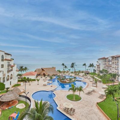 Fiesta Americana Villas Cancun pool