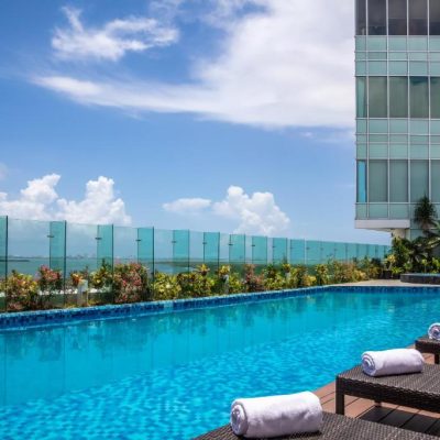 Fiesta Inn Cancun pool