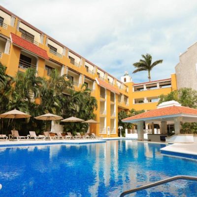 Adhara Cancun Hotel Pool