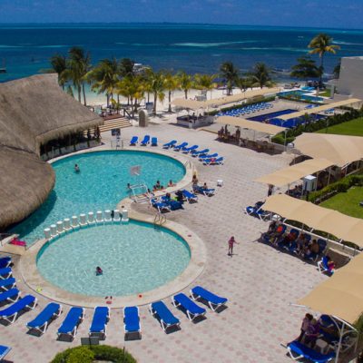 Aquamarina Beach Hotel Cancun Pool