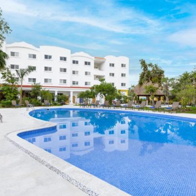Courtyard by Marriott Cancun