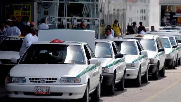 Taxis Services from the Cancun Airport - 4 Types of Cancun Transportation from the Airport