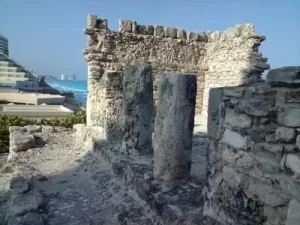 The remnants of temples, altars and ancient walls next to breathtaking views of the Caribbean Sea are the echoe of Mayan culture at Yamil Lu'um archeological site