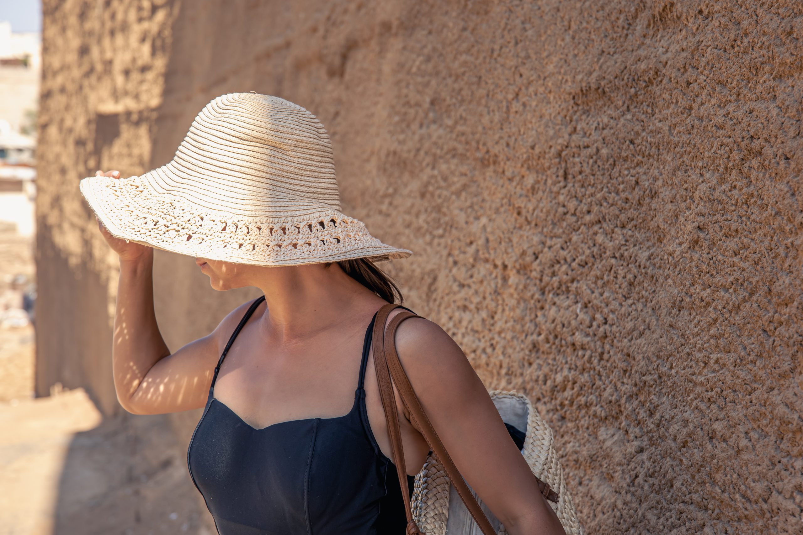 Wide-brimmed Hat