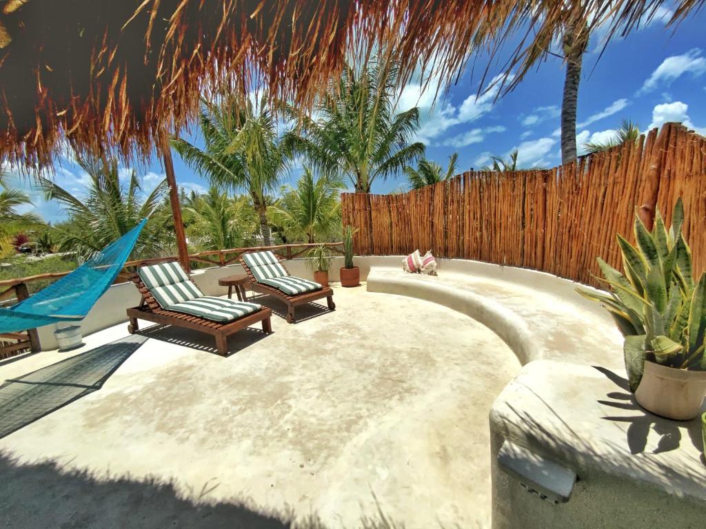 Casa Cacahuate: Colorful Caribbean Charm