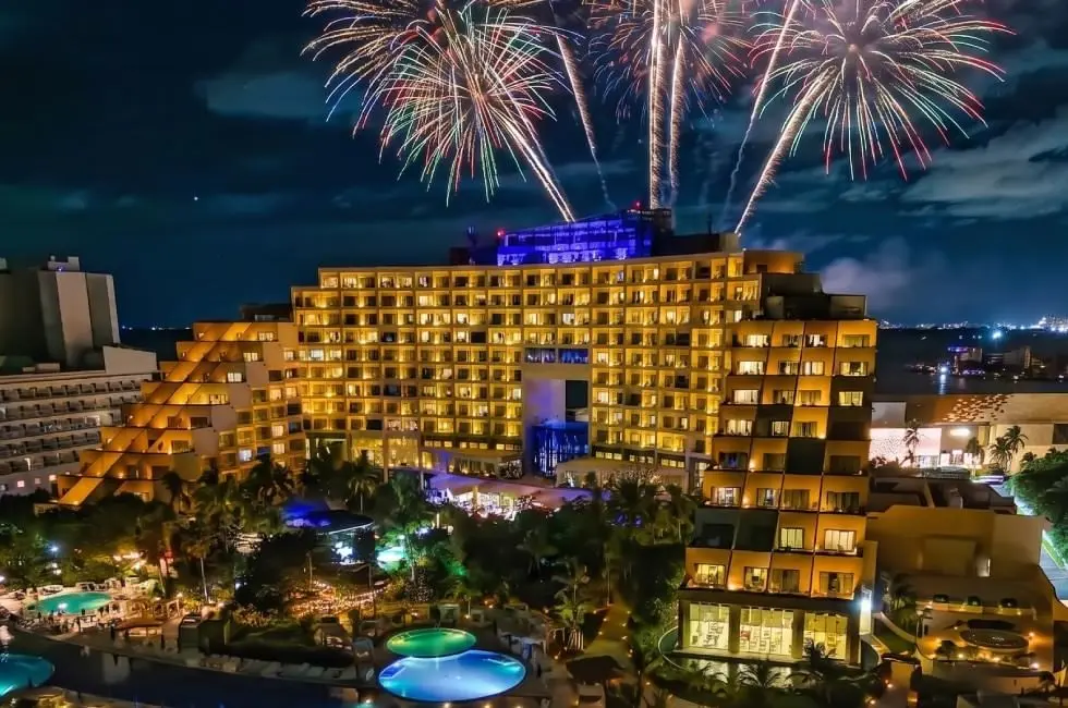 Celebrating Mexico's Independence Day in the best hotels and resorts of Cancun